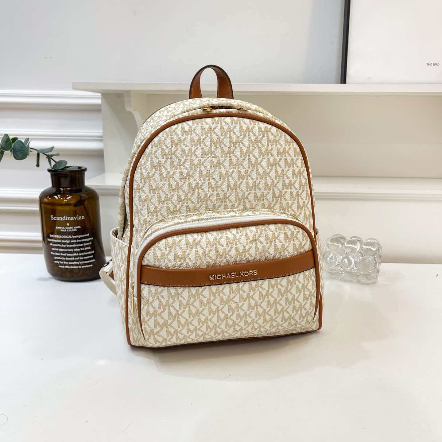 Women Bags Mk - MK/マイケルコース 2026 新しいライトラグジュアリーニッチファッション多用途大容量通勤バックパック（プリント付き）