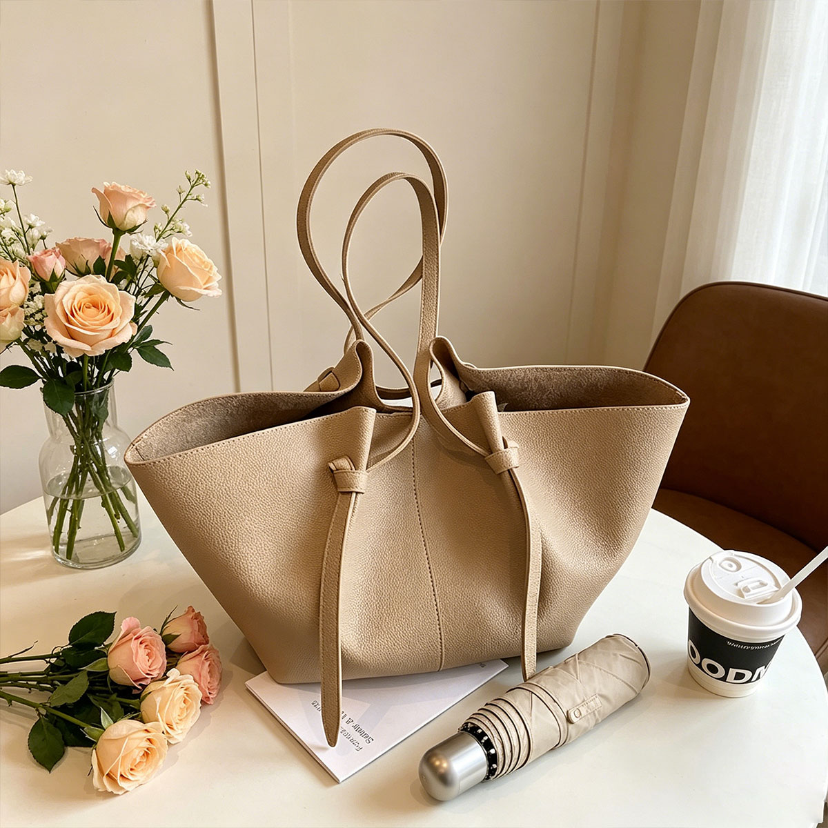 トレンディなミニマリストスタイルの大容量扇形トートバッグ、ラ - Women Bags Mk のレビューと価格