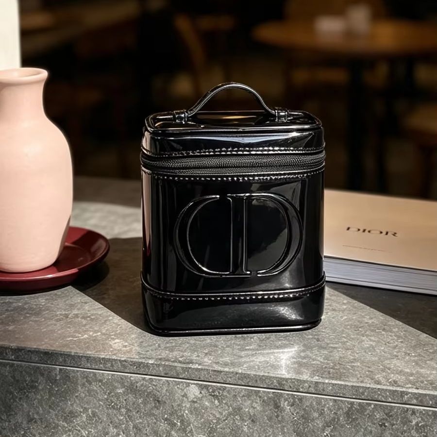 ディオールのバッグ ブラックメッシュ レディースバッグ ポー - Women Bags In Amazon のレビューと価格